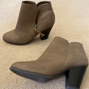 Charlotte Russe Size 10 Tan Heeled Booties